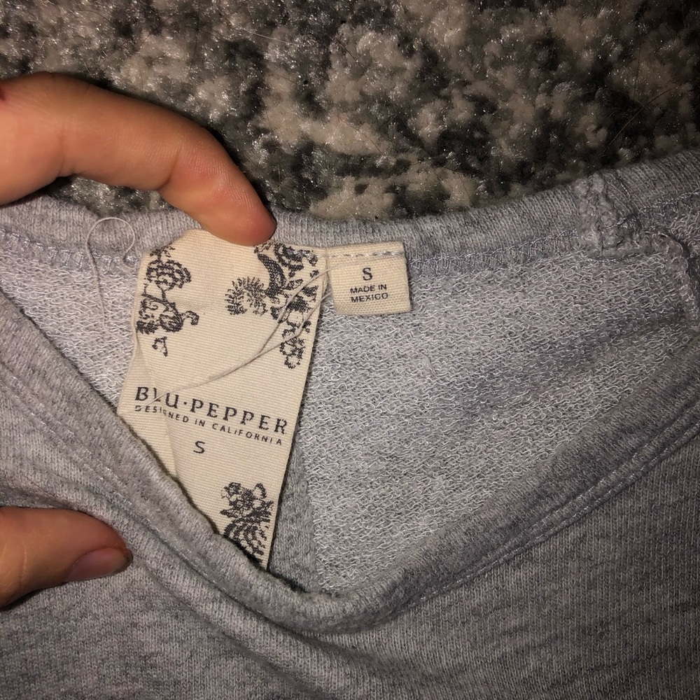 ROSE TEE - Picture 5 of 6